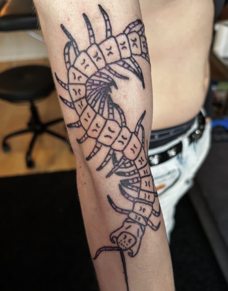 9d898eef 9065 4d93 a5bc d8ca64c09a5f